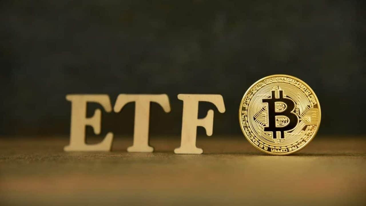 Historische Abflüsse aus Spot Bitcoin ETFs in den USA: Ein beunruhigendes Signal für Investoren?